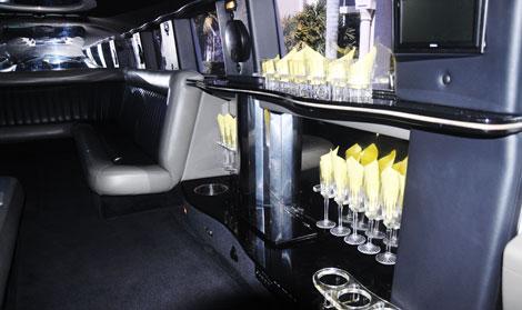 Coconut Creek White Hummer Limo 